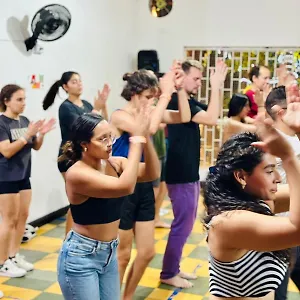  אכסניה Havana & Dance School